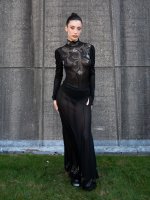 580561636_mariapedrazaseethroughpfw256.jpg