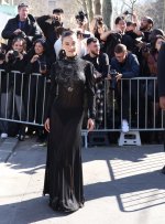 580561649_mariapedrazaseethroughpfw259.jpg