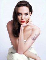 angelina-Jolie-main-2000-9c858ae6483a43e9a076e4c32fde093b.jpg