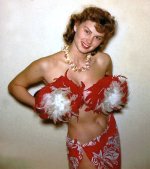 13770080_irish-mccalla-221127.jpg