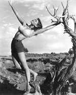 13770081_irish-mccalla-pinup-breasts1.jpg