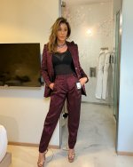 sabrinasalernofficial__2025-04-17T161347.000Z_6.jpg