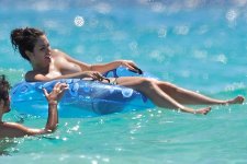 Blanca-Suarez-topless-02.jpg