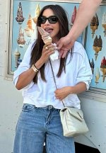 Sofia_Vergara_-_2025.04.24_-_IG_Story_-_001.jpg