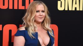 636391766486501090-AP-People-Amy-Schumer.jpg