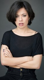 Anna Castillo 1.jpg