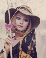raffaellacarra_spagna__2025-04-27T182124.000Z_4.jpg