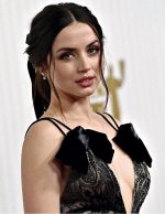 ana-de-armas-2.jpg