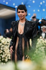 Halle Berry attend the 2025 Met Gala Celebrating hi__6_.jpg