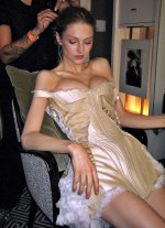 Hunter Schafer 02.jpeg