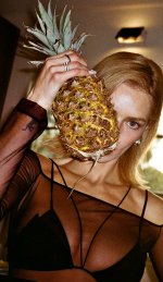 Samara Weaving 2.jpg