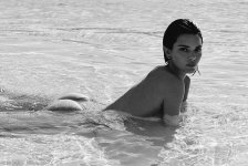 kendalljenner__2025-05-15T203824.000Z_2.jpg