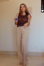 10-59-58-Carlota-Boza-transparencias-TikTok-09-min-683x1024.jpg