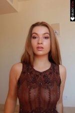 10-59-49-Carlota-Boza-transparencias-TikTok-06-min-683x1024.jpg
