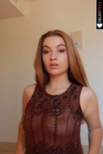 10-59-46-Carlota-Boza-transparencias-TikTok-05-min-683x1024.jpg
