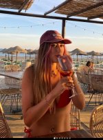 Captura de pantalla_27-5-2025_172536_www.**********com.jpeg