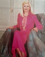 raffaellacarra_spagna__2025-05-29T190357.000Z_4.jpg