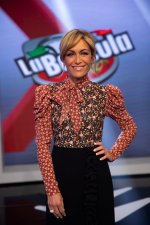 lujan-arguelles-la-bascula-1583843372.jpg