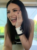 laurapausini__2025-05-31T204954.000Z_15.jpg