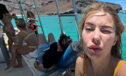 2025-06-04 13_21_05-BAÑANDOME con LOBOS MARINOS (Mexico pt2) - YouTube.png