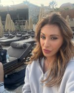 sabrinasalernofficial__2025-06-04T142441.000Z_9.jpg
