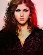 Alexandra_Daddario_015.jpg