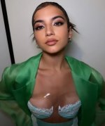 Isabela-Merced-*********-20-min.jpg