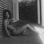 Anna-Castillo-*********-02.jpg