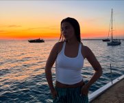 dime qué hay mejor que descubrir la isla, ver atardecer cada noche, el mar y buena compañía   ...jpg