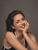 i-have-to-contribute-to-the-ana-de-armas-love-v0-q9kttuoxi4ba1.jpg