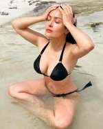 Salma-Hayek-fotos-bikini-sexy-provocativa-3.jpg