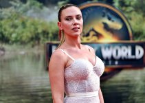 Scarlett Johansson 4.jpg