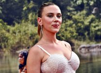 Scarlett Johansson 7.jpg