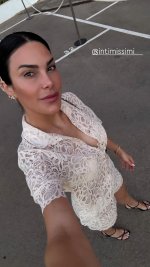 Carla (2).jpg