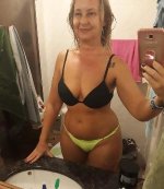 milf-wish-u-a-delicious-weekend-honey-l4xqJ5.jpg
