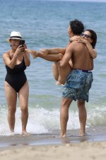 eva-longoria-sexy-bikini-marbella-beach-booty-boobs-042.jpg