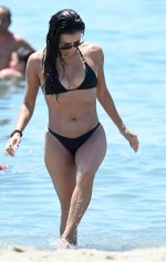 Eva-Longoria-in-Thong-Bikini-3-2.jpg