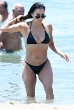 Eva-Longoria-in-Thong-Bikini-8-1.jpg