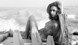 raffaellacarra_spagna__2025-06-29T102555.000Z_1.jpg