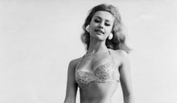 raffaellacarra_spagna__2025-06-29T102555.000Z_4.jpg