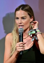 Margot Robbie 5.jpg