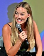 Margot Robbie 7.jpg