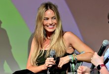 Margot Robbie 8.jpg