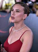 Scarlett-Johansson 4.jpg