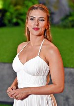 Scarlett_Johansson 01.jpg
