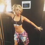 Kaley_Cuoco_409.jpg