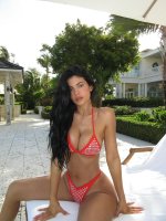 kyliejenner-photo-DJw2-_cS_ar-20250517_134113_498947567551d41c07828baee.jpg