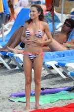 verano_cuerpos_celebrities_bikini__440186317_800x1200.jpg