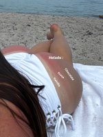 Playita, Kapo music , broncearse (o tratar) y más pecas en Miami 🩷… Swimsuit @capittana.jpg