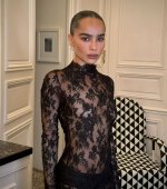 576112854_zoekravitzseethrough25pfw111.jpg